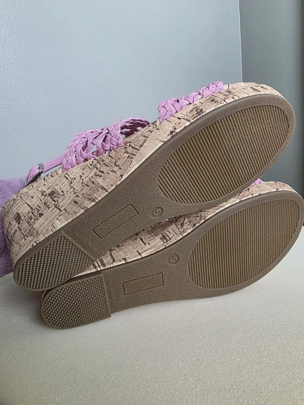 SO Adrienne Girls Light Pink Woven Cork Wedge Sandals - Size 5 - Memory Foam NEW